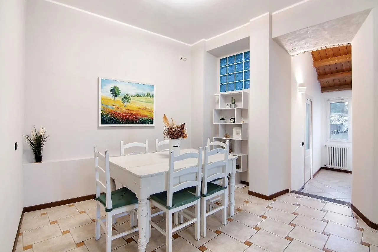 Casa Glicine Apartment Domaso 0*,  Italy
