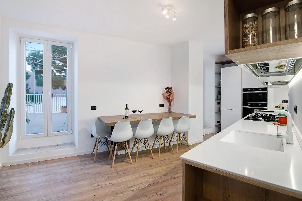 Casa Glicine Apartment Domaso Italy